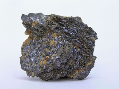 Pyrhotin, galenit, dolomit - důl 2.Sovietskij, Dalněgorsk, Rusko